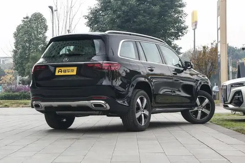 新车售价96.8万元，2026款奔驰GLS经典版上市，搭2.5T动力