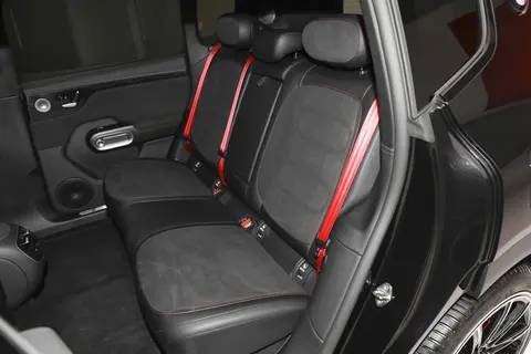 性能猛兽与豪华座舱的融合，smart精灵#5 BRABUS超能版实力前瞻